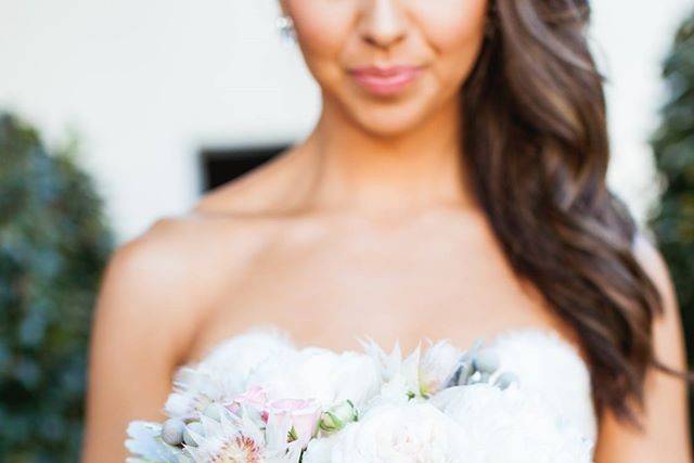 Bride holding her bouquet