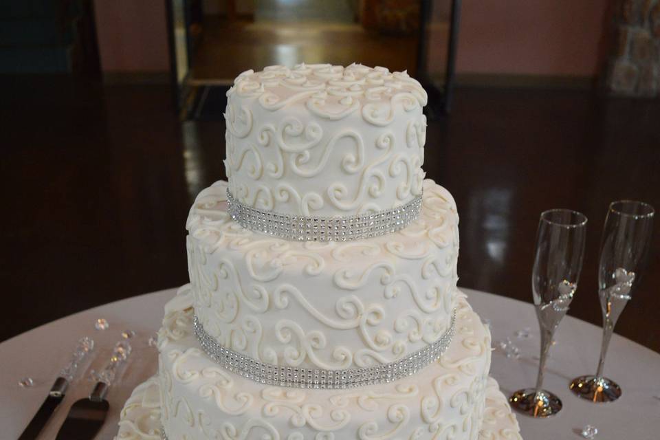 Four layer wedding cake
