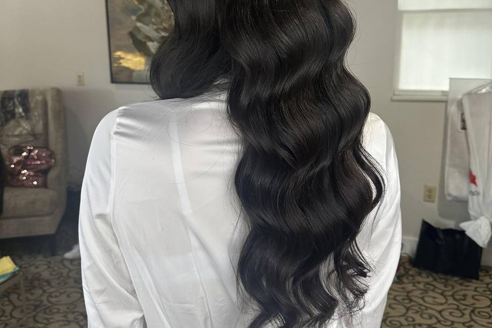 Bridal glam waves