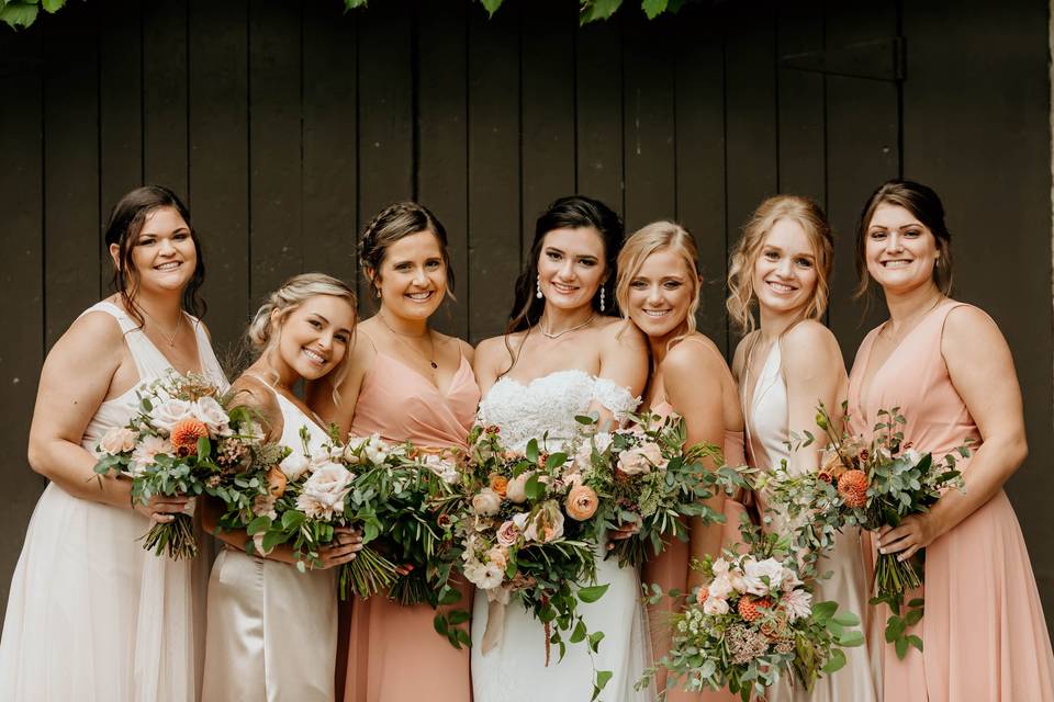 Bride & bridesmaids bouquest