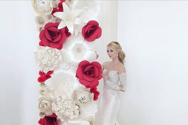 Avery Flower Wall in ivory and red by Glo Paper Flowers.