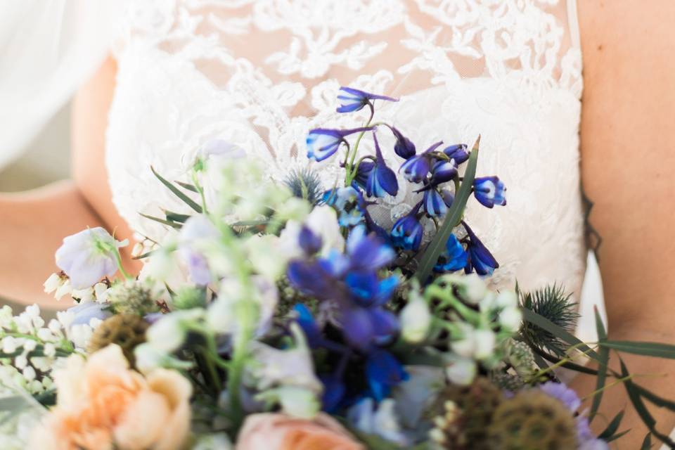 Vibrant blue florals - Lexi Gregory Photography