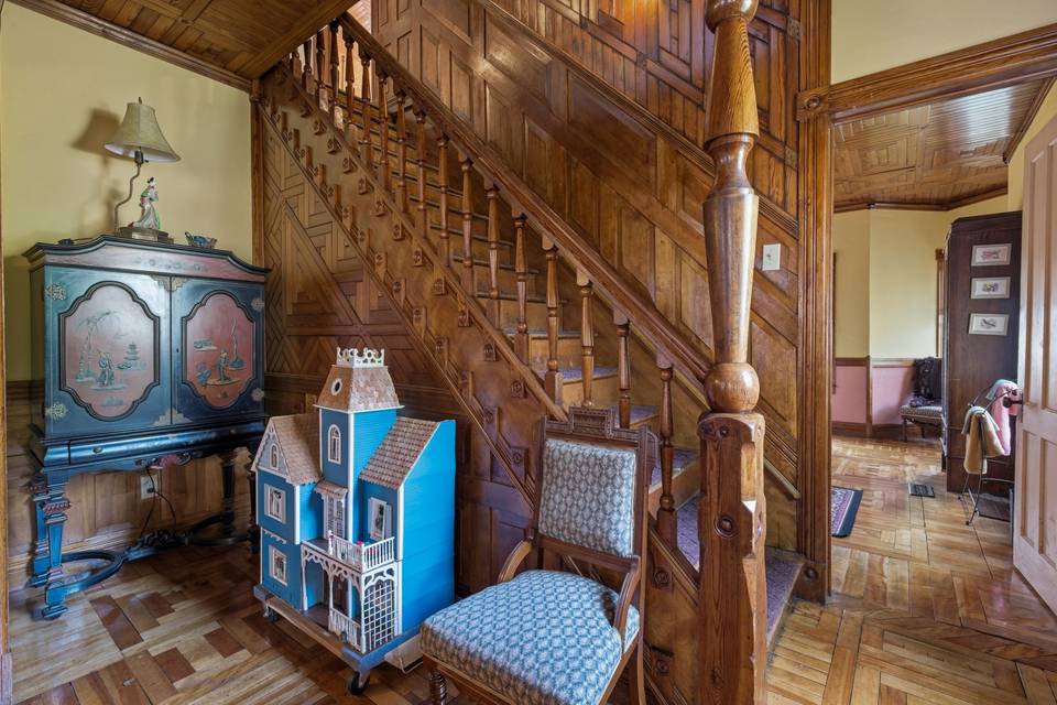Stairs doll house.jpg