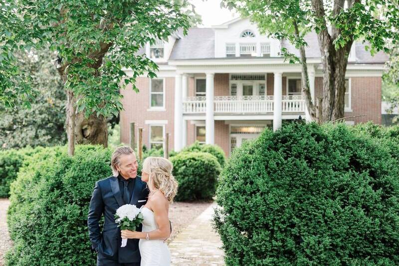 Homestead Manor
