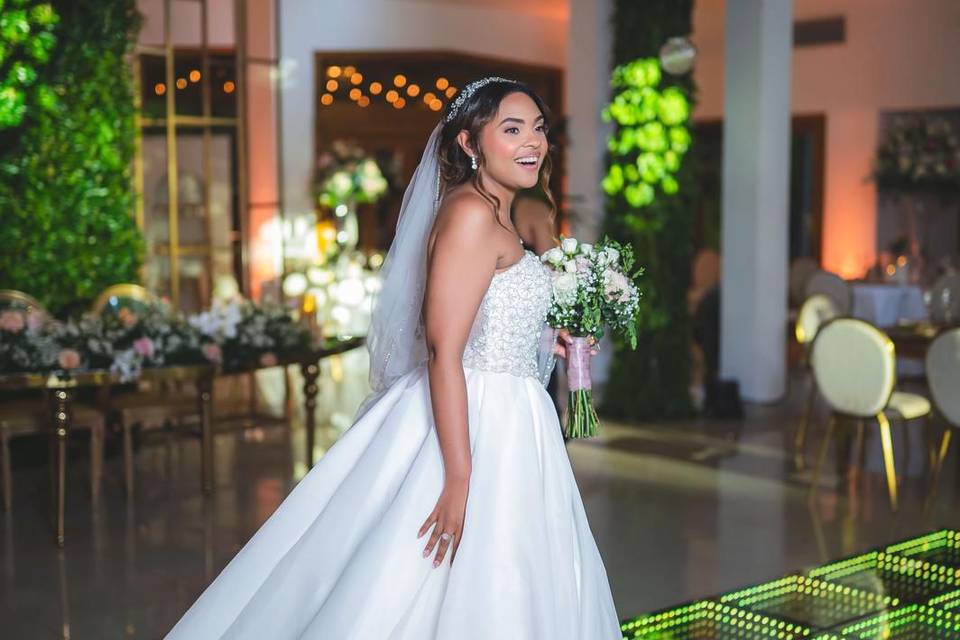 Bride seeing the decoration