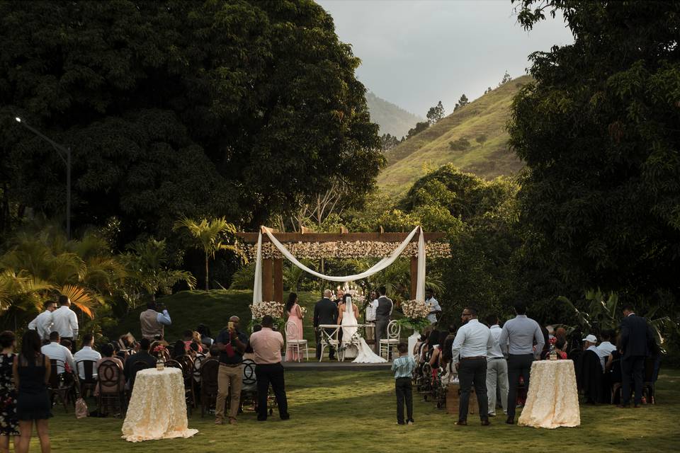 Outdoor Ceremony