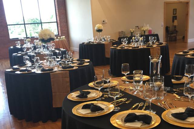 Black and gold theme