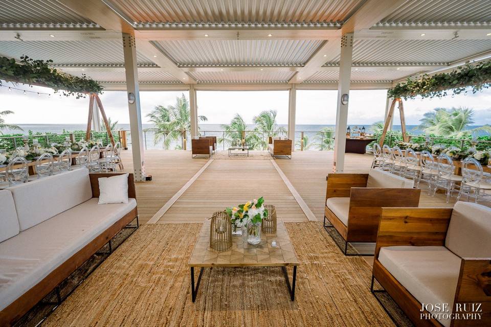 Las Brisas reception