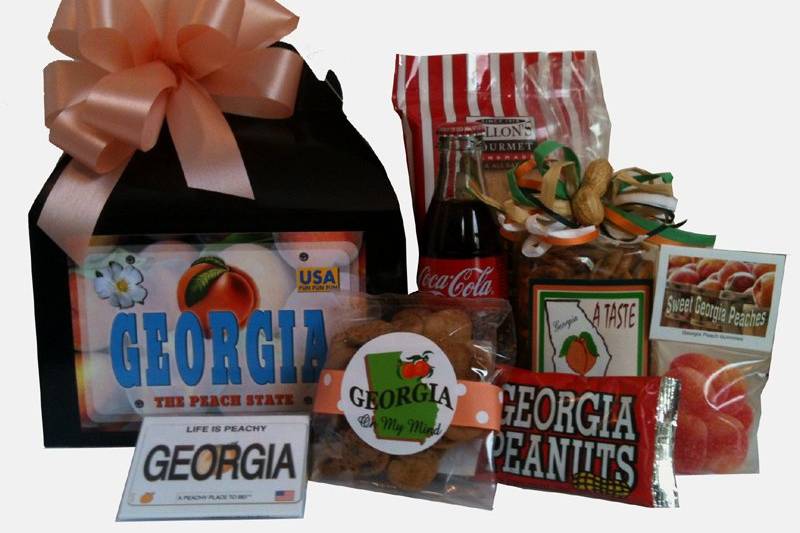 This Georgia Welcome Basket includes our best Georgia goodies, Coke and souvenir magnet.  The perfect way to say 