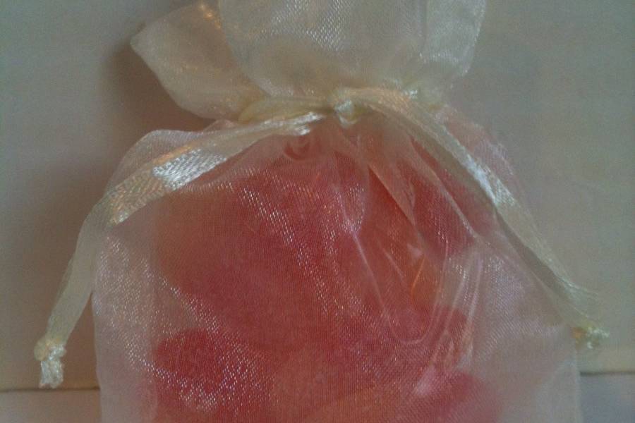 Gummi peaches presented in organza favor bag