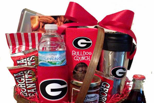 For the sports fan, this University of Georgia Bulldog Basket is a great idea for a groomsman's gift.
