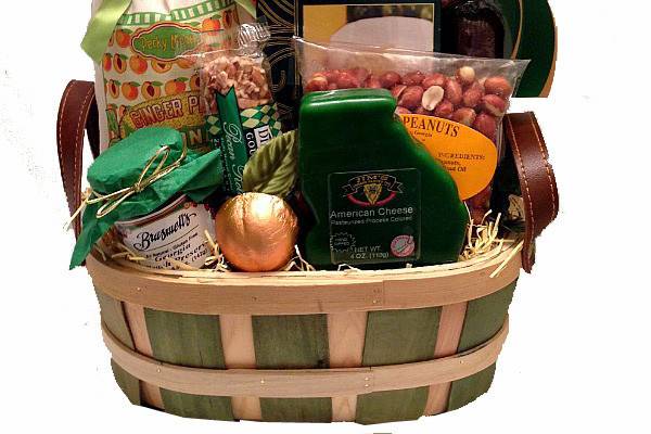 Aptly named, our Southern Charm gift basket gives a down-home welcome to your family and friends.