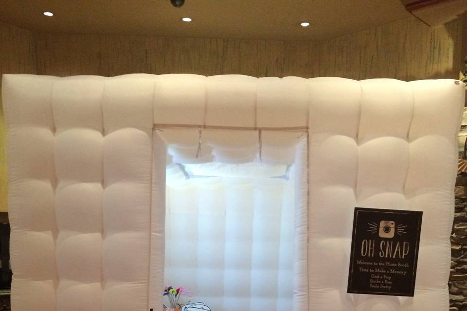 Enclosure Booth