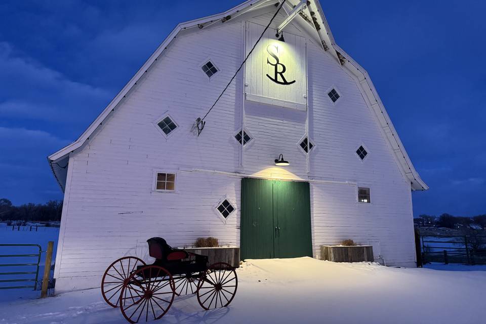 Canary Barn with the carraige