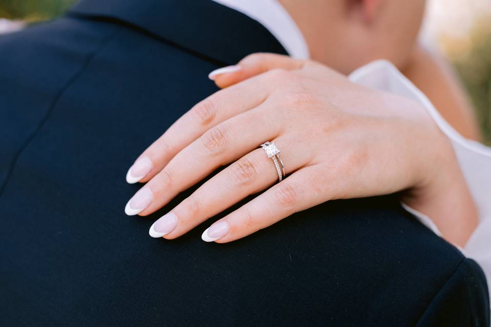 Dainty details