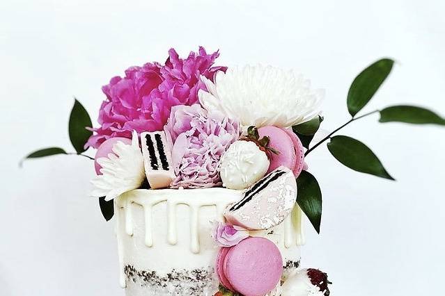 Beautiful floral layered cake
