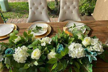 Sweetheart Table and Chairs