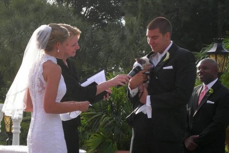 Groom reciting his message