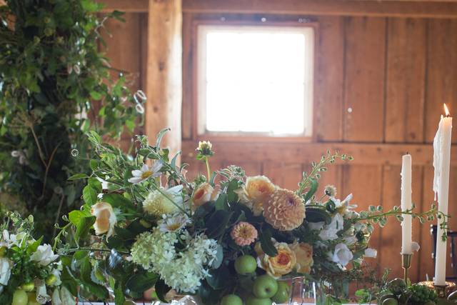 Beaumont House Design Flowers Berryville VA WeddingWire