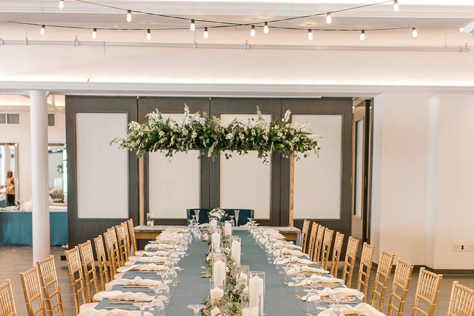 Head Table with Air Wall