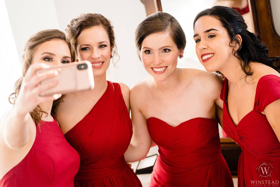 Red dresses, selfie