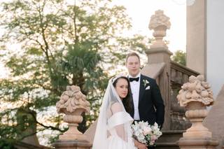 Veil in the Wind - Wedding Films