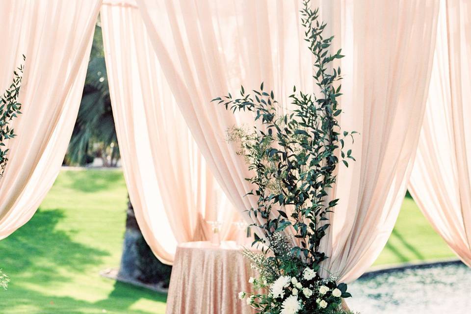 Vision events - chuppah hacienda sumaria - rancho mirage wedding