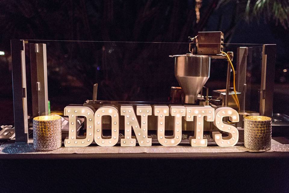 Vision events - donut bar hacienda sumaria - rancho mirage wedding