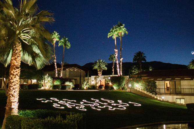 Candlelight lawn display