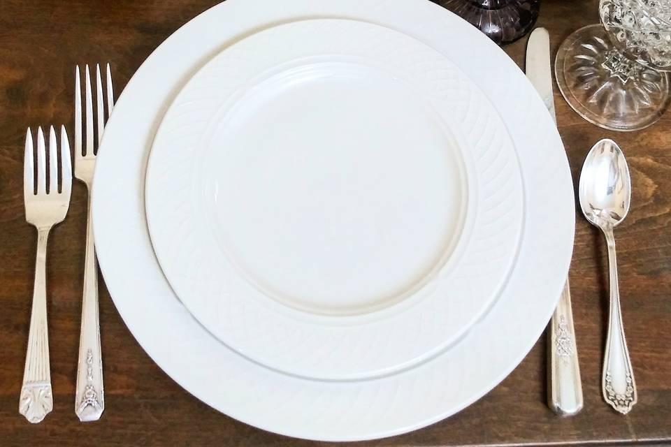 Ivory Dinner & Salad Plates