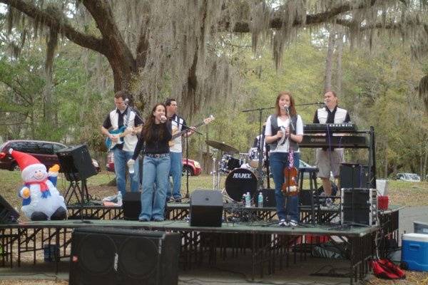 Tommy, Jo, & The GIG Band