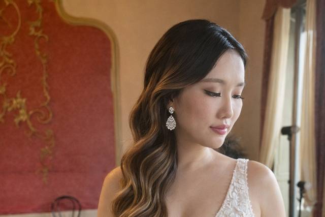 Xi ICONIC BRIDAL