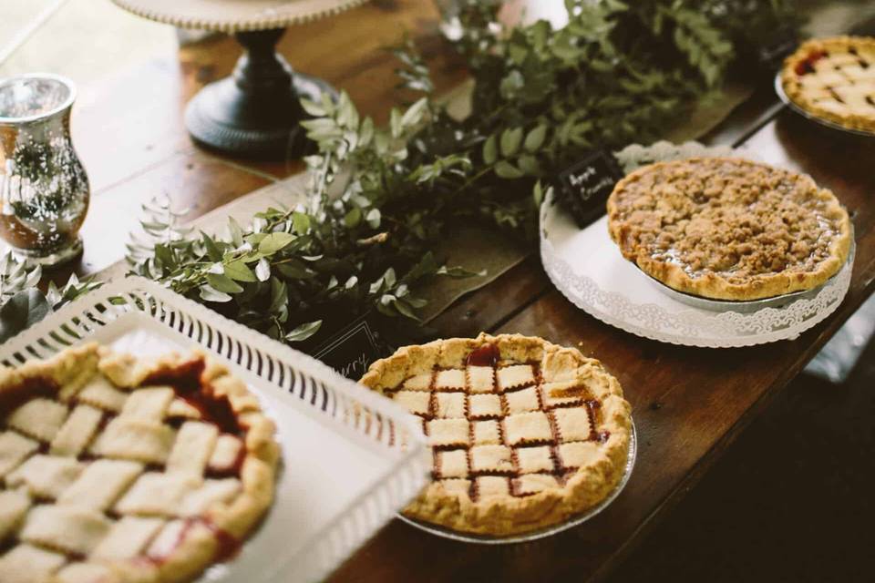 Pies and Decor