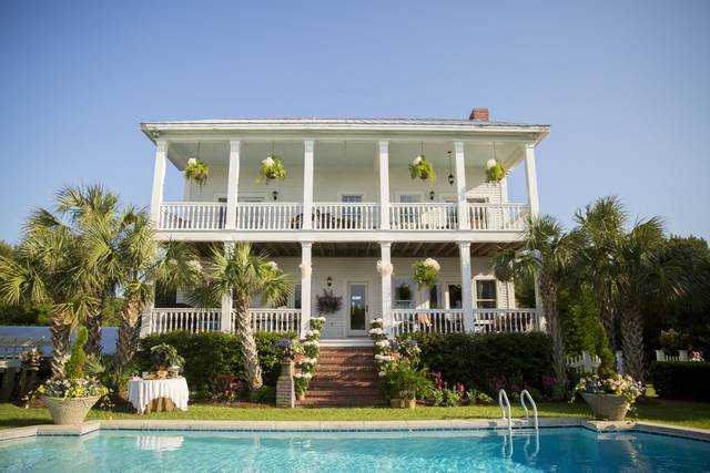 The Watson House and Gardens - Reviews, Photos & Deals 2026 - Emerald