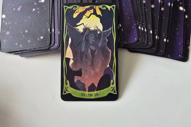 Hocus Pocus Tarot Deck