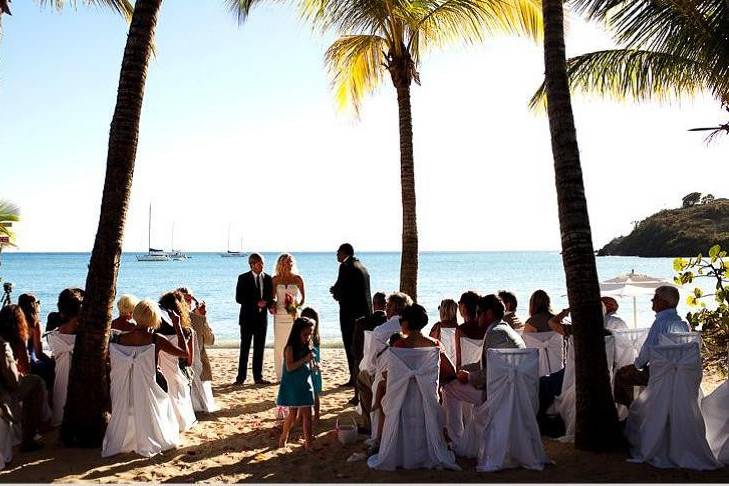 Wedding on the beach of Carlisle Bay