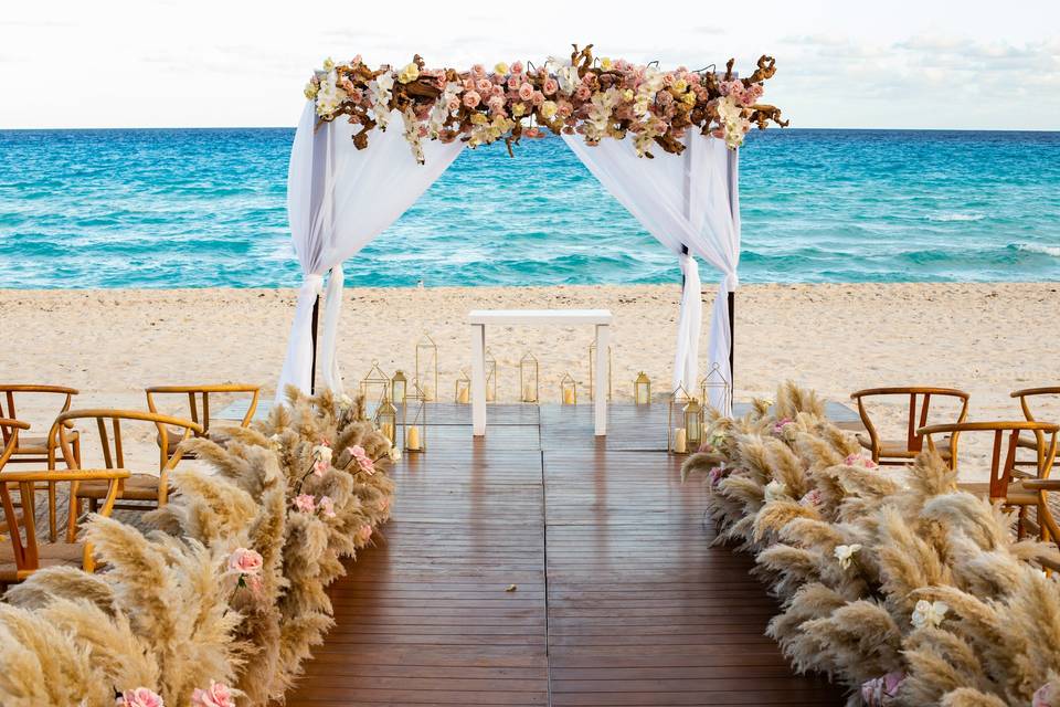 beach weddings cancun mexico