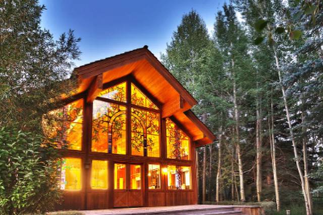 Eaglewood River Estate