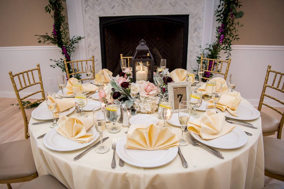 Table arrangement