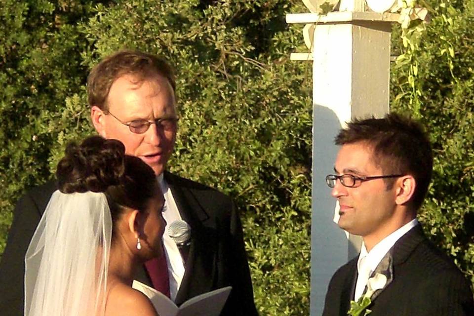 Wedding ceremony outside Morgan Hill, CA