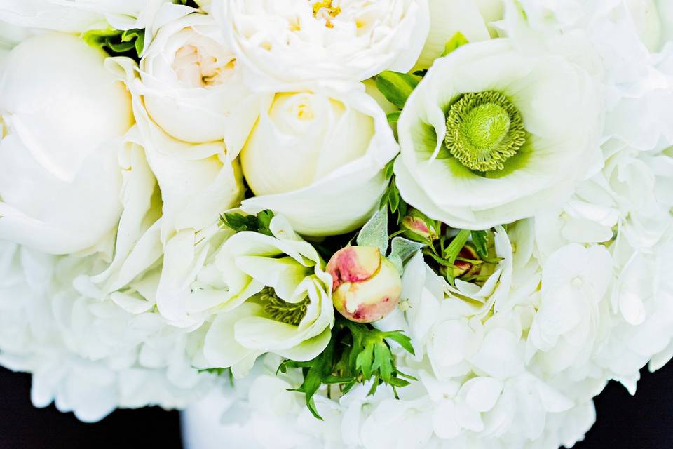 photo credit: Damion Hamilton Photographyfloral: Centerpiece Floral Design