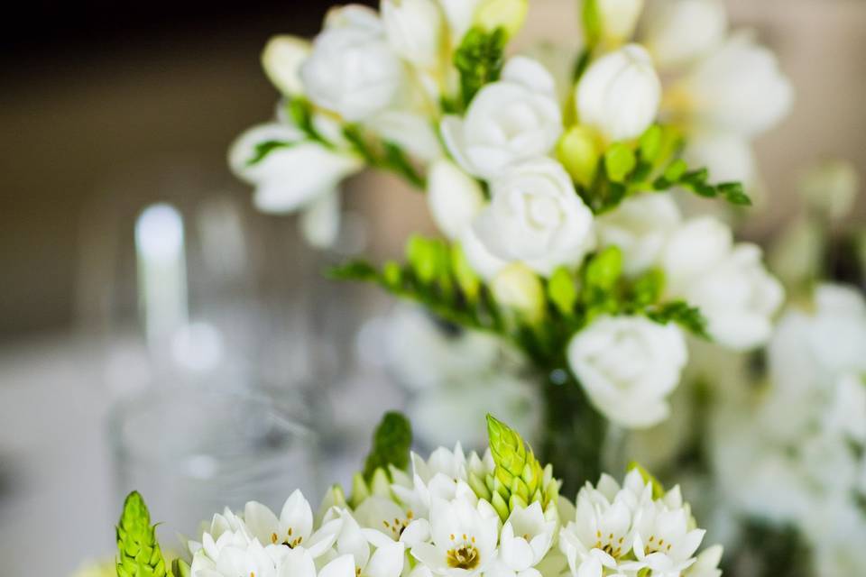 photo credit: Damion Hamilton Photographyfloral: Centerpiece Floral Design