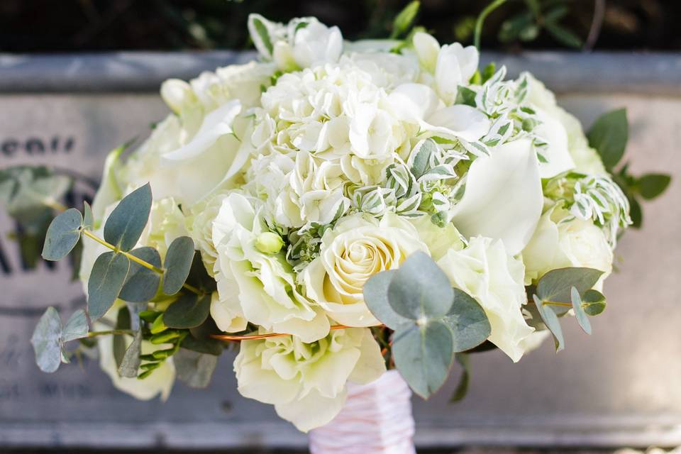 photo credit: Julie Kay Kelly Photographyfloral: EV Floral Design