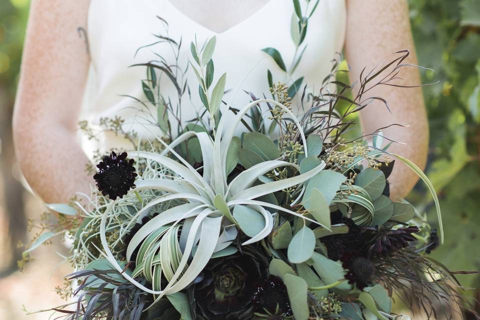 photo credit: Caitlin O'Reilly Photographyfloral: EV Floral