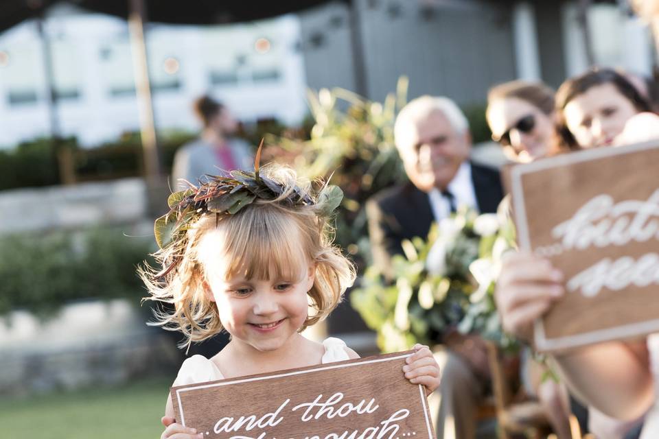 photo credit: Caitlin O'Reilly Photographyfloral: EV Floralsign: Arrow Art Studio