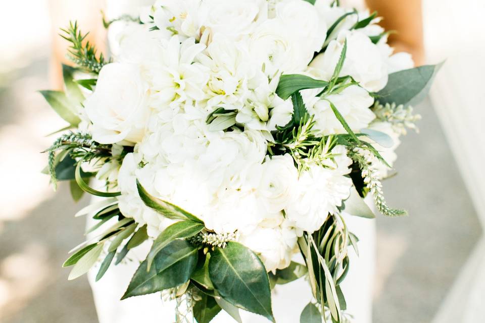 photo credit: Catie Coyle Photographyfloral: EV Floral