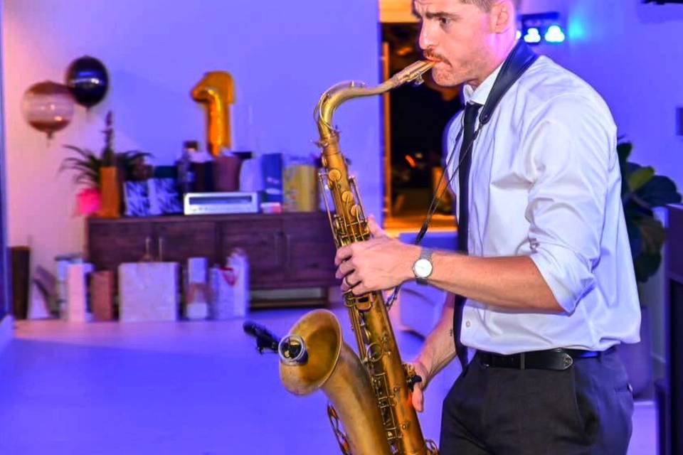 Cameron Black - Saxophonist