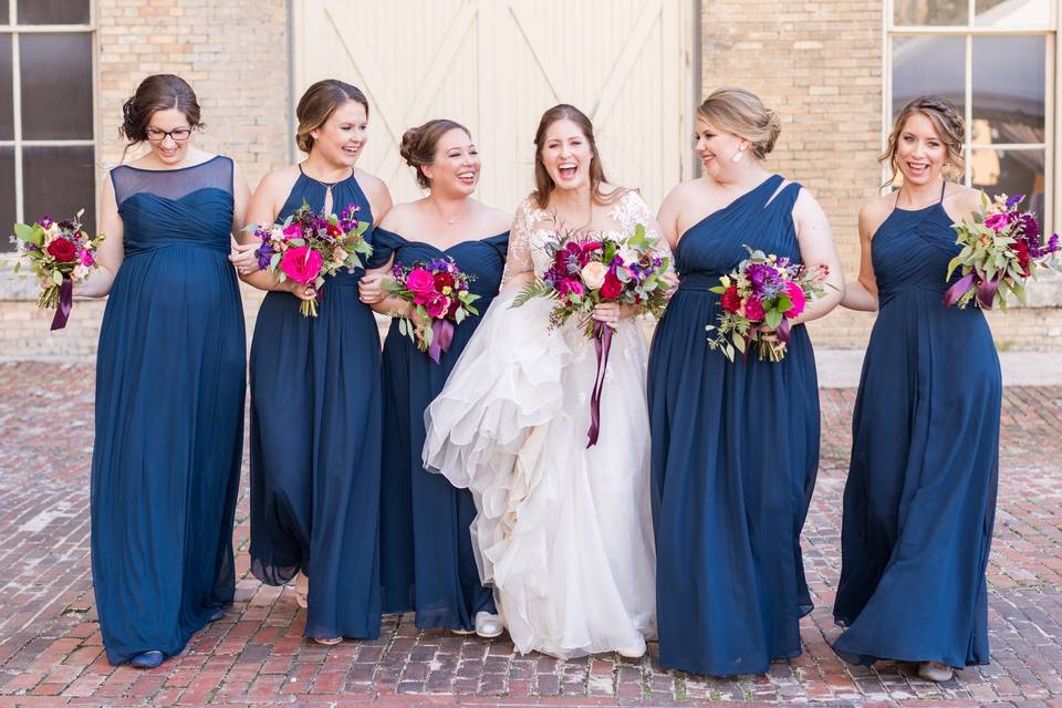 Wedding party with bouquets