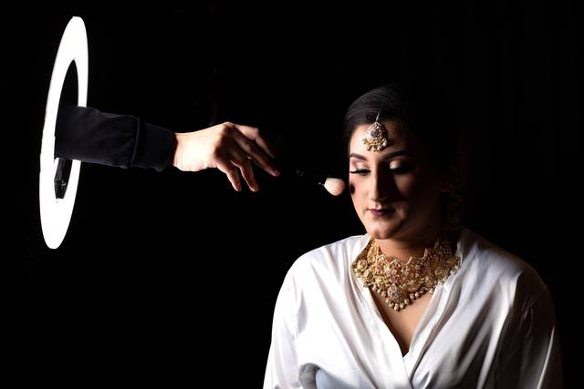 BRIDE GETTING READY