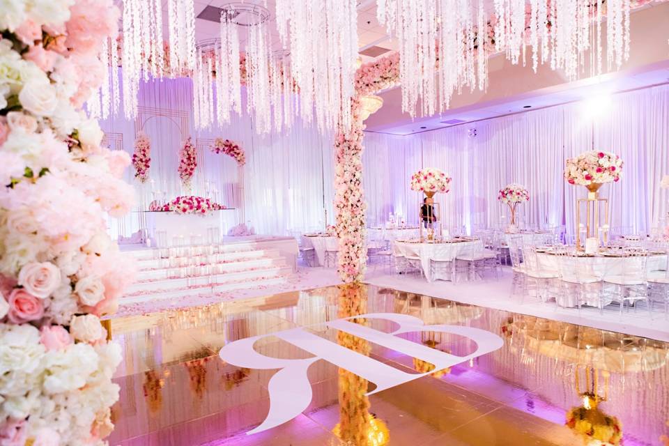 Stunning Wedding Reception